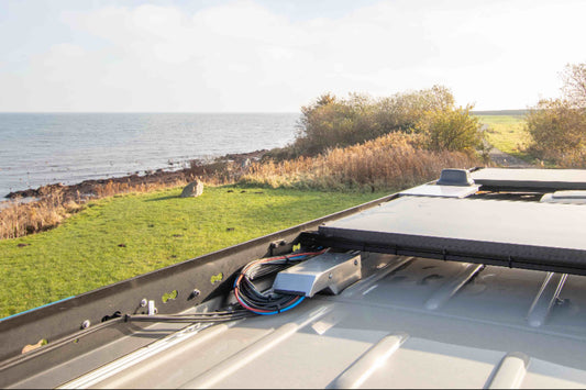 MonsterVan | Kabeldurchführung Dach Mercedes Sprinter