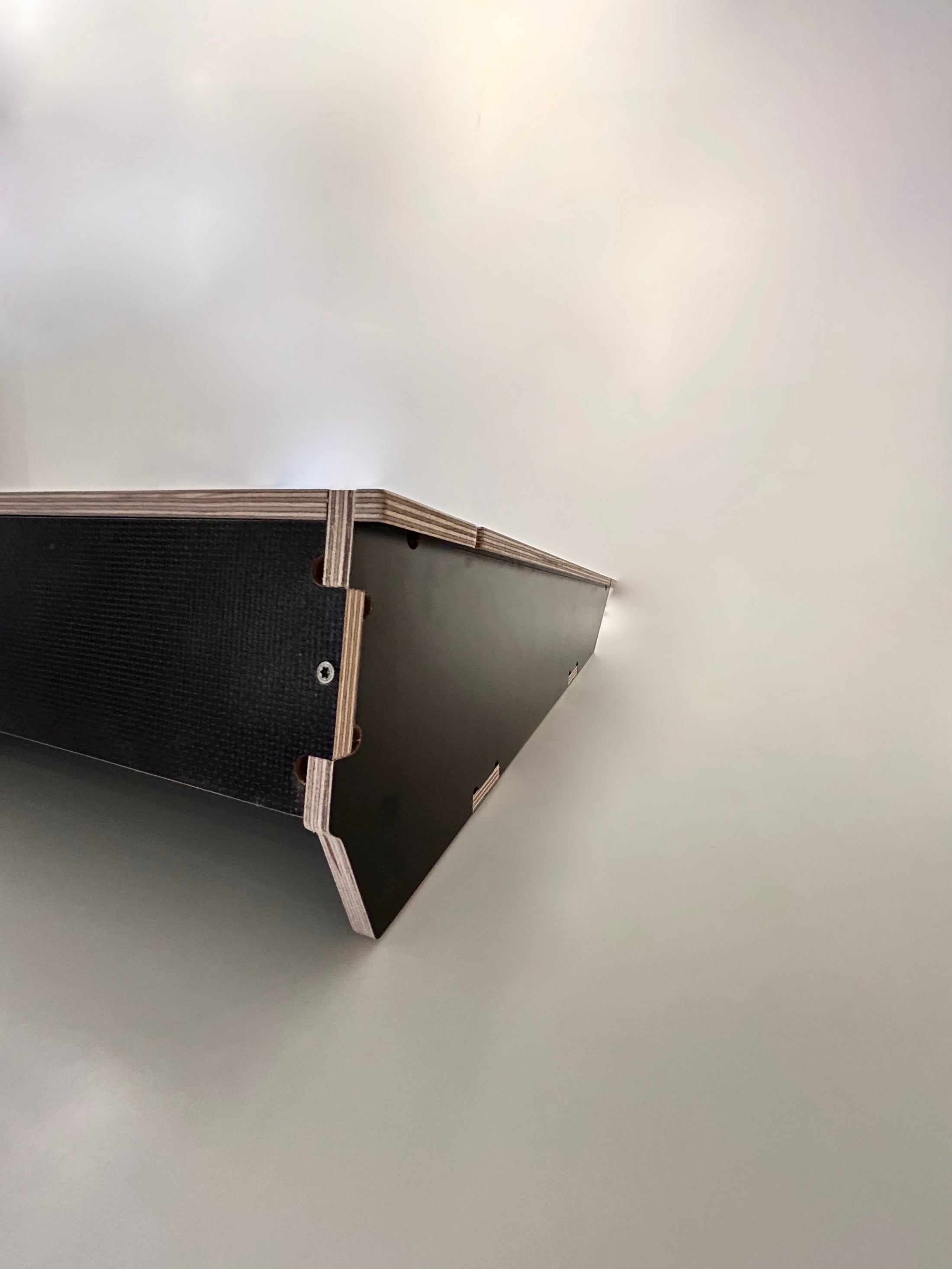 MonsterVan | Fußraumerhöhung Sprinter