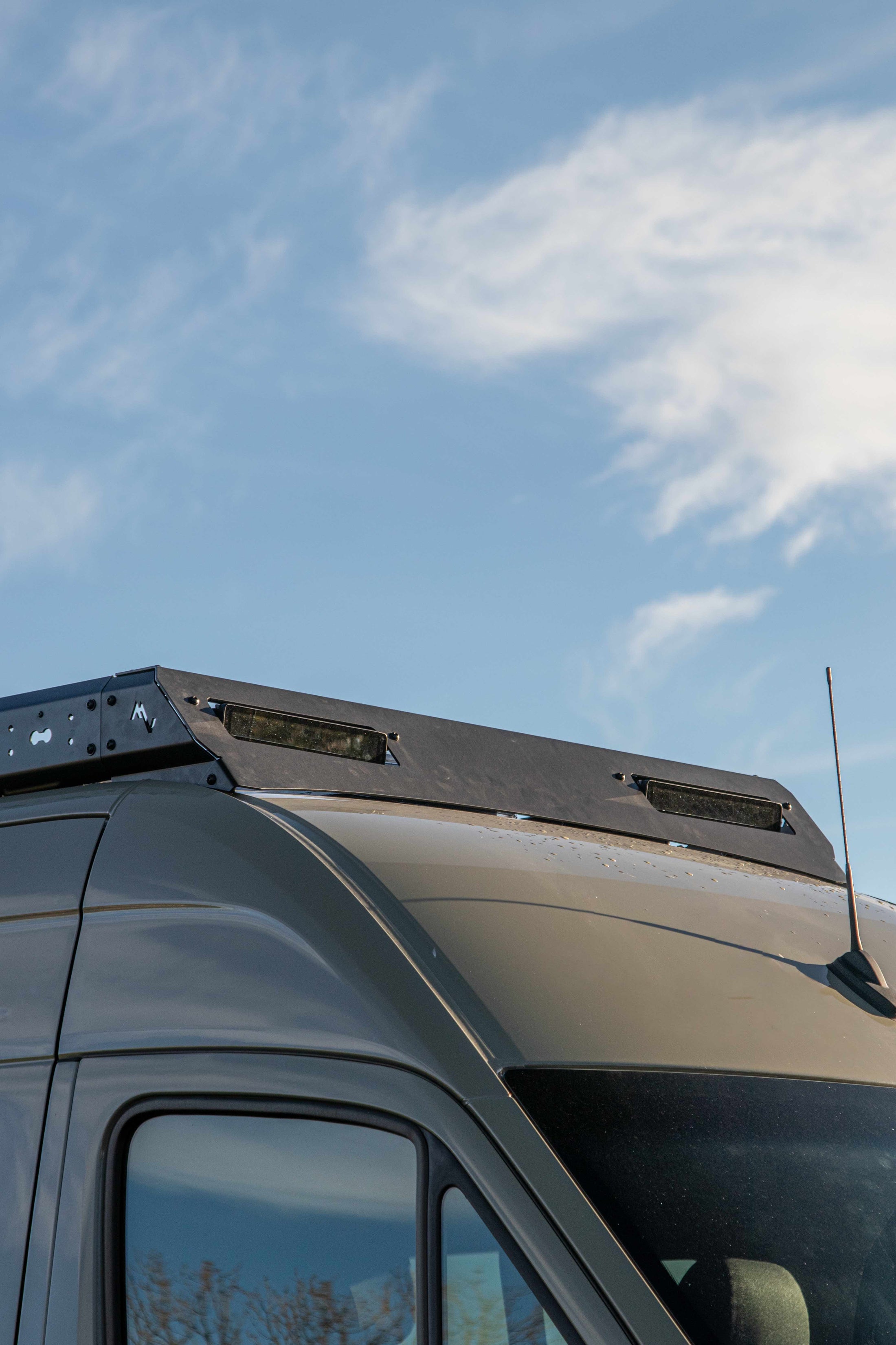 MonsterVan | Dachträger für Mercedes-Benz Sprinter 907