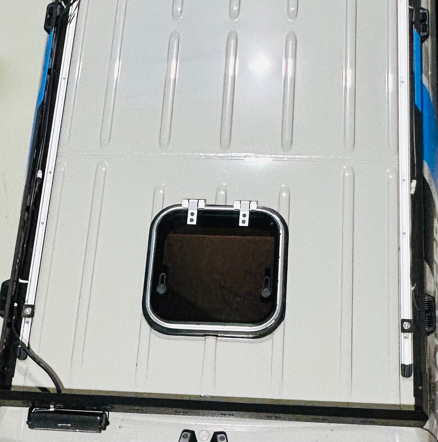 MonsterVan | Dachluken-Adapter Camper